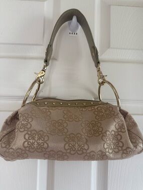 Floral Jacquard Shoulder Bag in Beige with Gold Accents